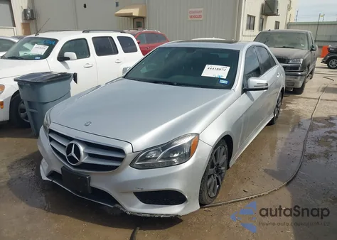 2014 Mercedes-Benz E 350 z USA, uszkodzony, nr VIN WDDHF5KB2EA913489